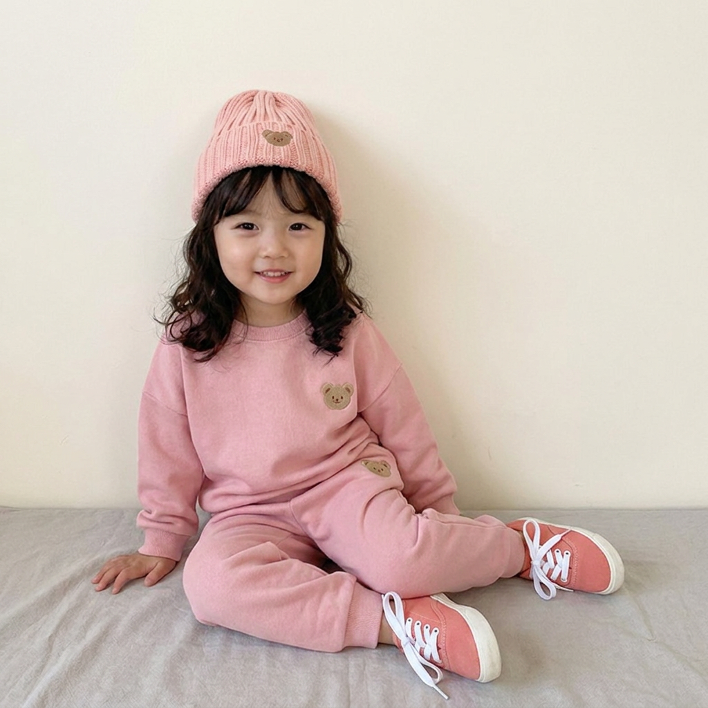 刺繍入りくま柄スウェットシャツとお揃いのスウェットパンツのベビー服セット