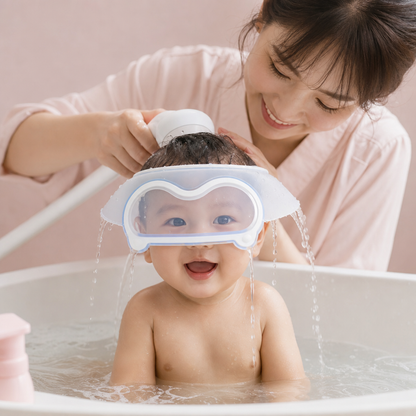 水やシャンプーから目と耳を360°保護するサイズ調節可能な赤ちゃん用シャンプーハット