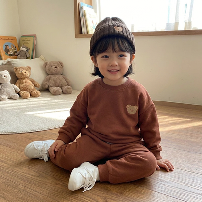 刺繍入りくま柄スウェットシャツとお揃いのスウェットパンツのベビー服セット