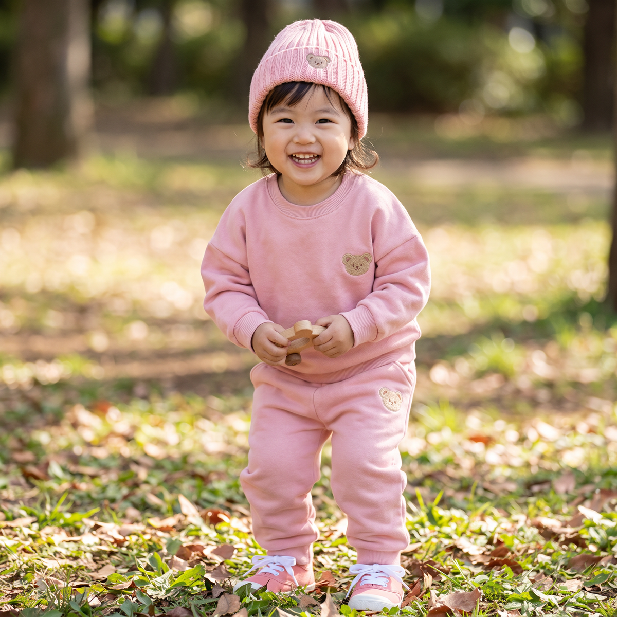 刺繍入りくま柄スウェットシャツとお揃いのスウェットパンツのベビー服セット