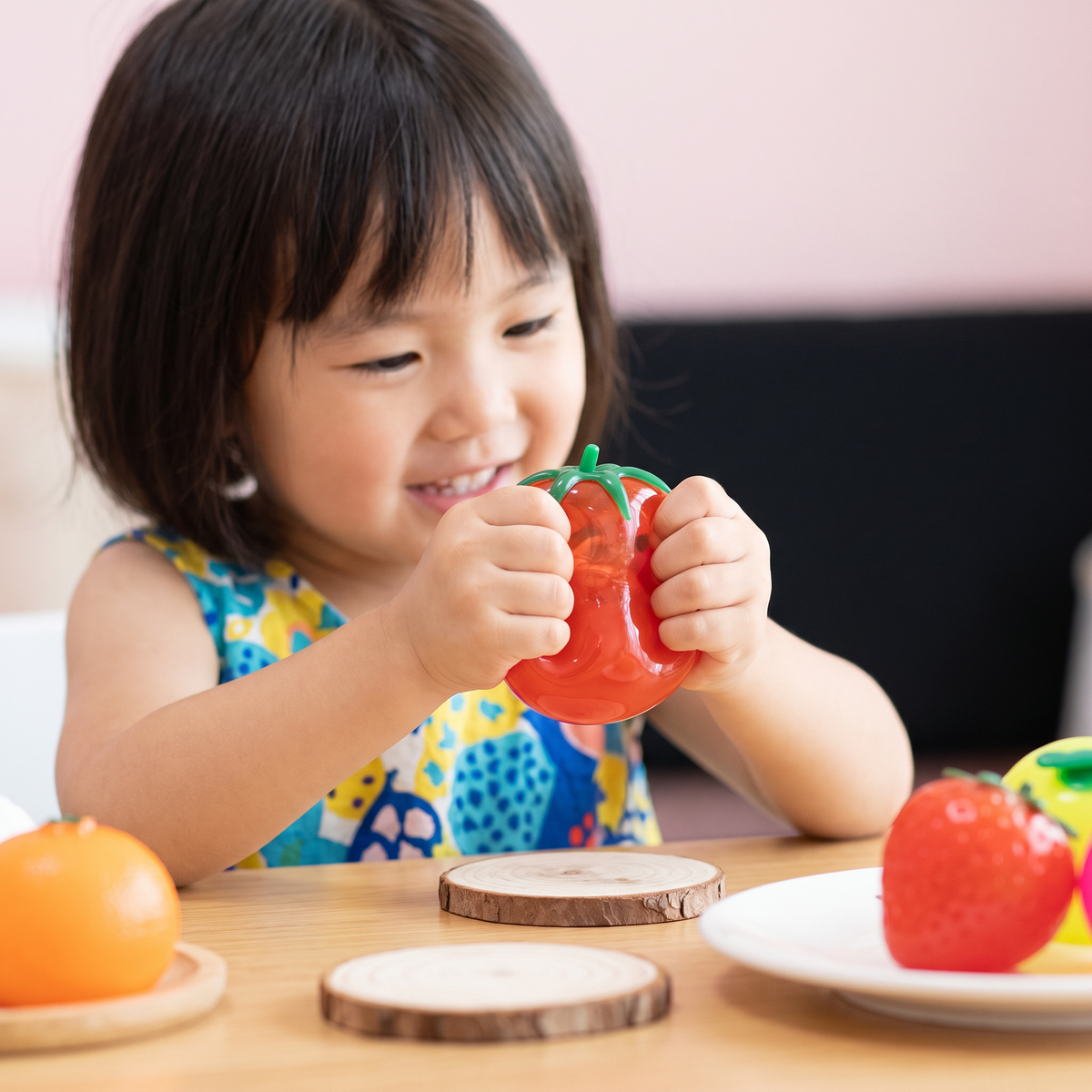 食べ物の形をしたスクイーズ型ストレス解消玩具