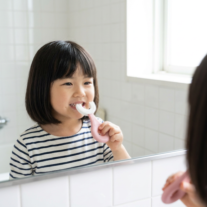 子ども用U字型歯ブラシ