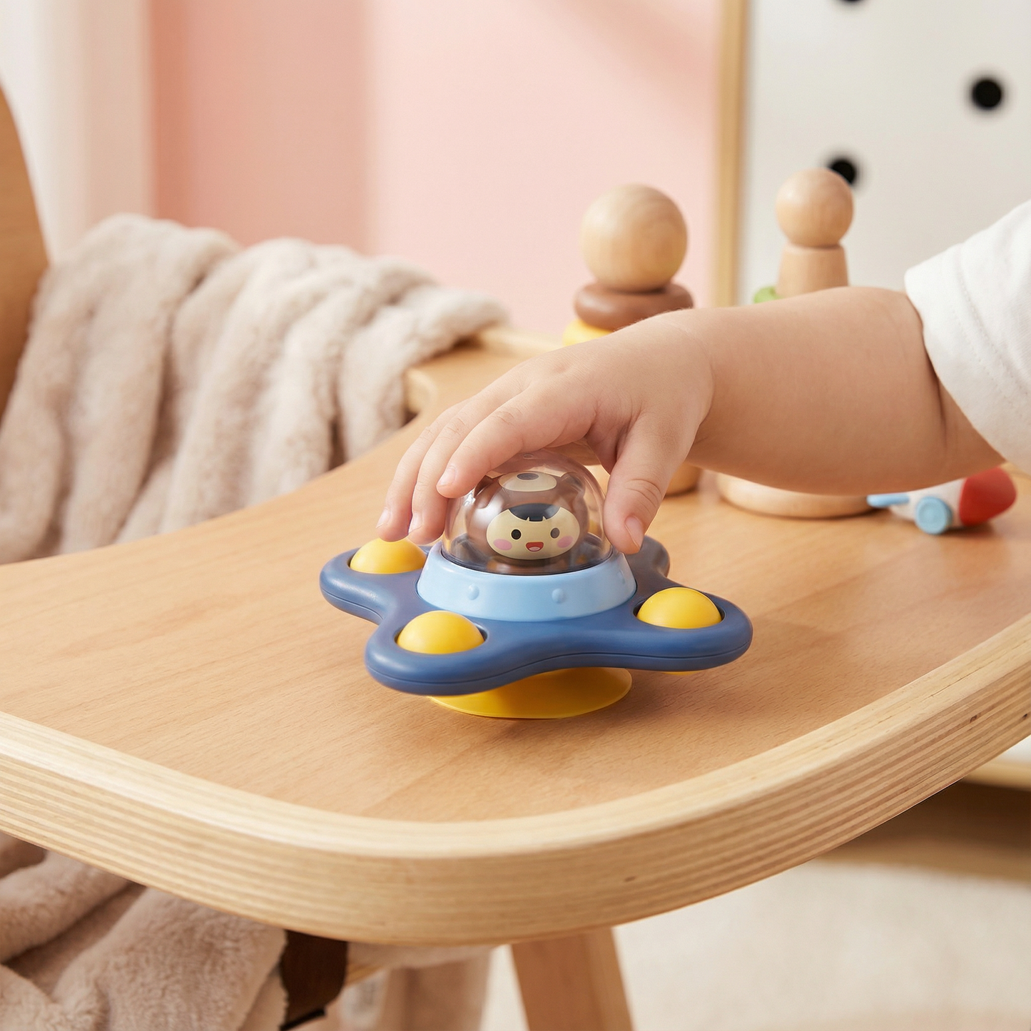 モンテッソーリ 吸盤スピナー — 回転する学習おもちゃ