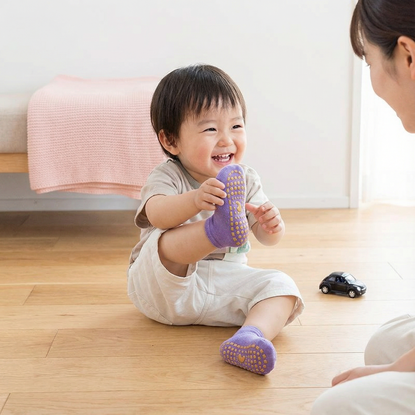 安全な滑り止めソックスシューズ　子供用