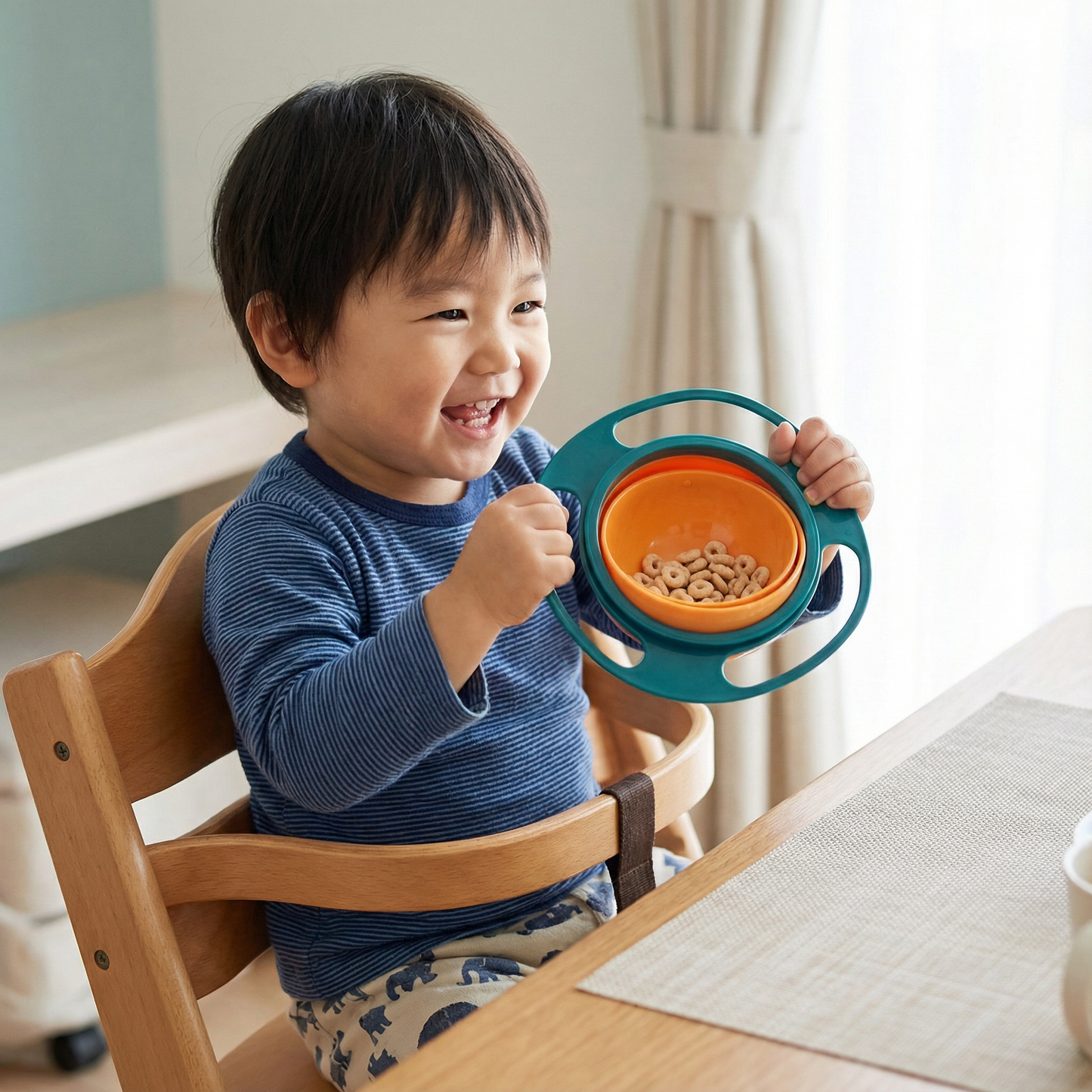 こぼれにくいベビーボウル – 食べこぼしなし